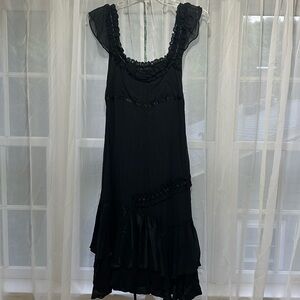 BCBG MAXAZRIA black Spanish senorita silk cocktail dress size 6 - like new